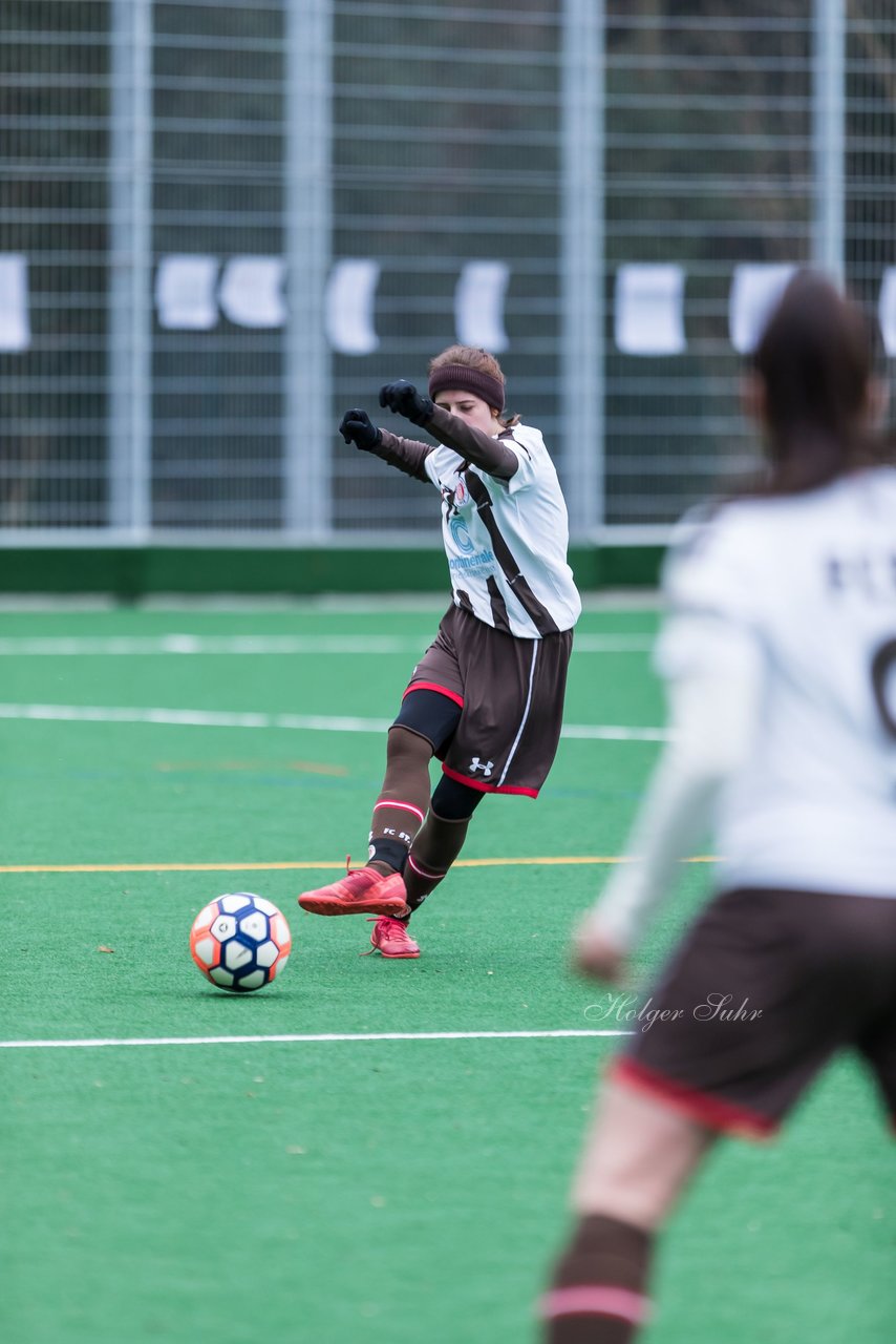 Bild 134 - wBJ VfL Pinneberg - St. Pauli : Ergebnis: 7:0 (Abbruch)